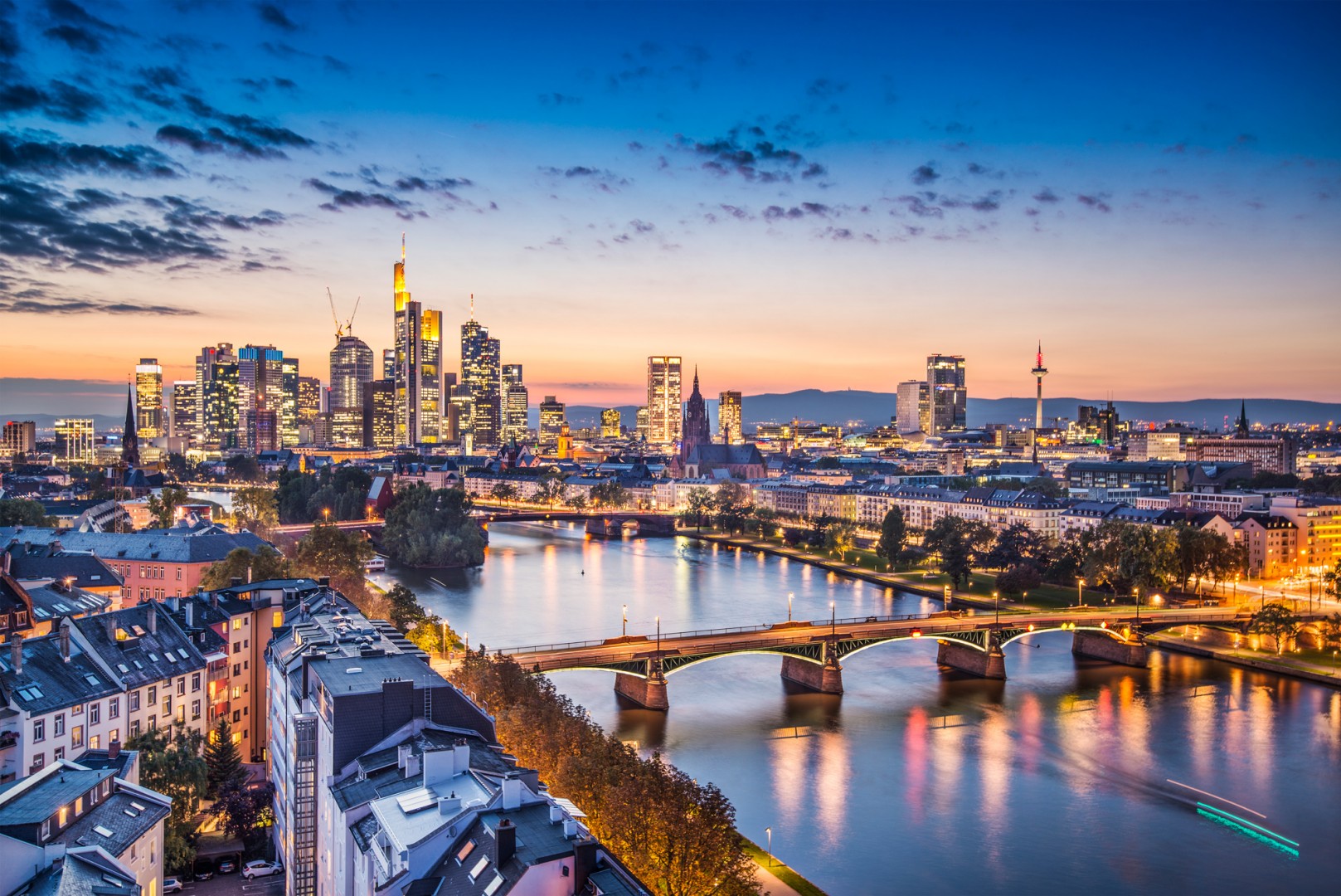 Au pair pozíció Németországban_Frankfurt éjszaka