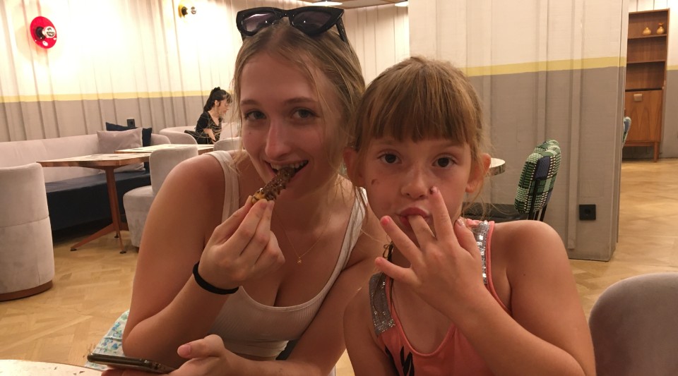 Au pair image slide 3